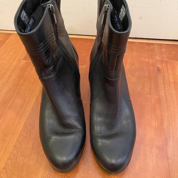 ROCKPORT Total Motion Melora Wave Bootie - Picture 4 of 6